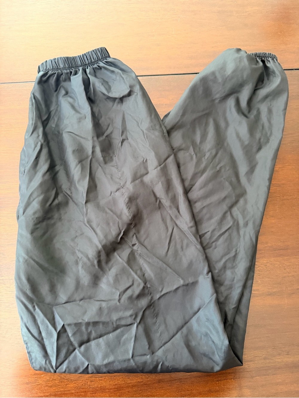 Black body wrappers pants